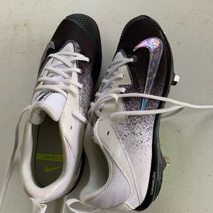Nike Men’s Baseball Cleats/Spikes.